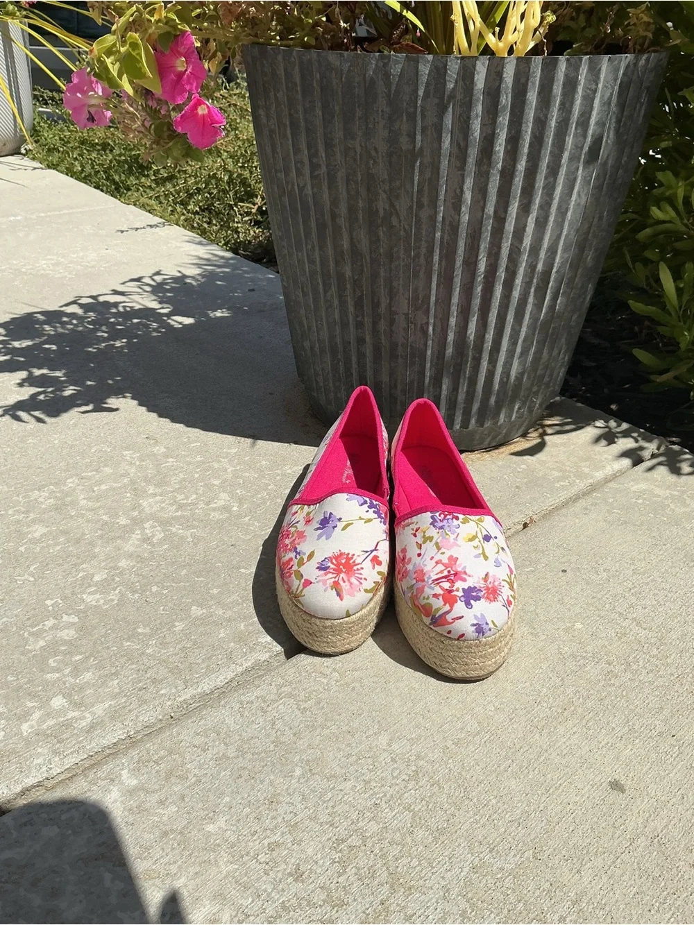 The Pioneer Woman Floral Espadrille Slip-Ons in Hot Pink Trim